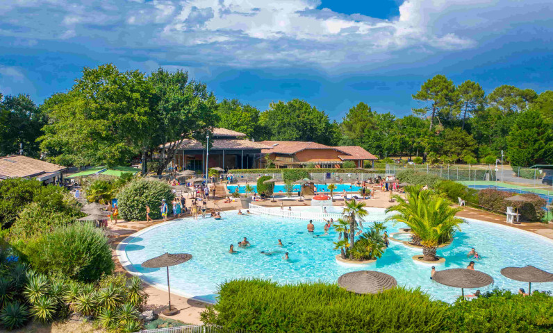 Swimming pool campsite La Forge